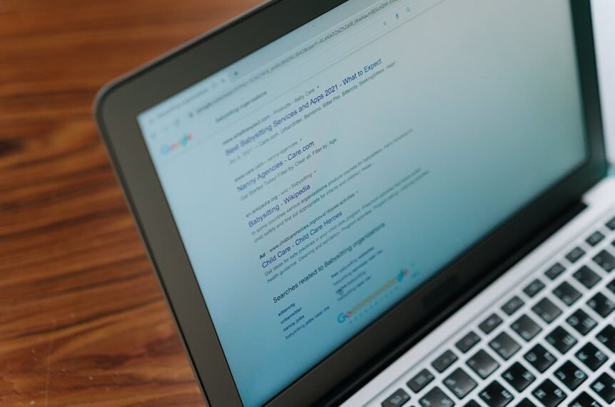 internet query keywords and domains mention